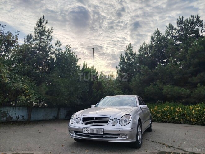Mercedes E 220 2003, 355,000 km - 2.2 л - Sabirabad
