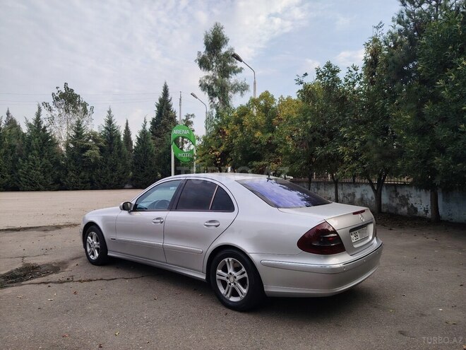 Mercedes E 220 2003, 355,000 km - 2.2 л - Sabirabad