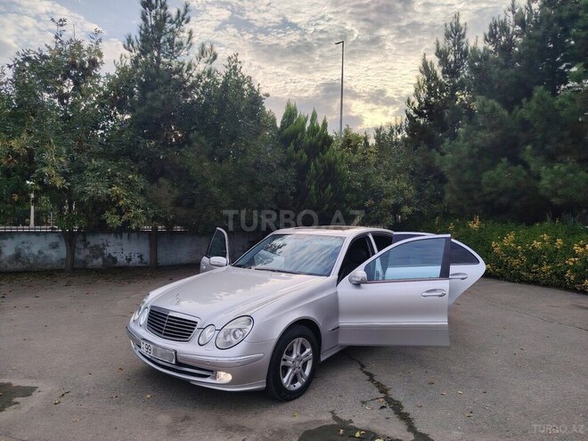 Mercedes E 220 2003, 355,000 km - 2.2 л - Sabirabad
