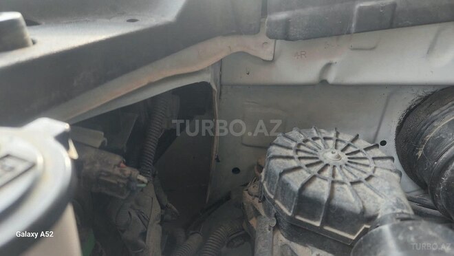 Toyota Land Cruiser Prado 2012, 200,550 km - 2.7 l - Neftçala