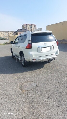 Toyota Land Cruiser Prado 2012, 200,550 km - 2.7 l - Neftçala