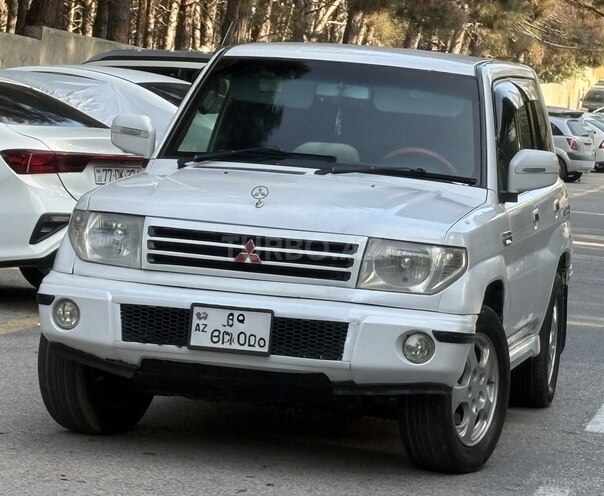 Mitsubishi Pajero io 2000, 245,000 km - 1.8 l - Bakı