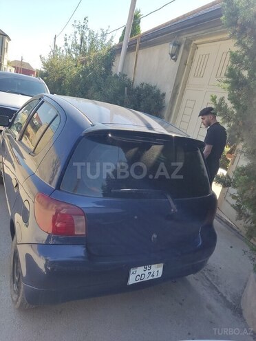 Toyota Vitz 2000, 300,000 km - 1.0 l - Bakı