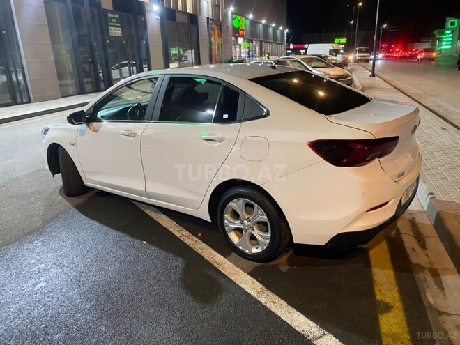 Chevrolet Onix 2024, 80,000 km - 1.2 л - Sumqayıt