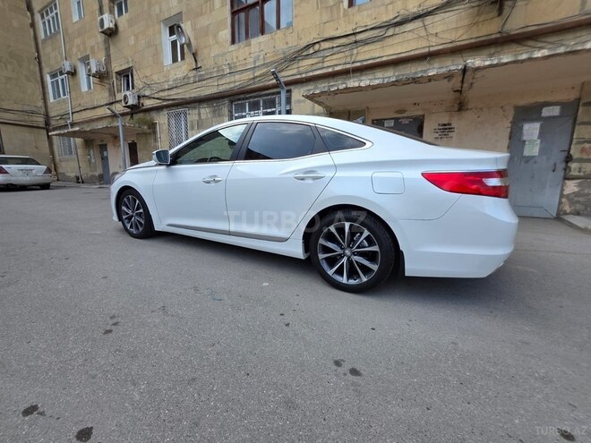 Hyundai Grandeur 2015, 284,900 km - 2.2 l - Bakı