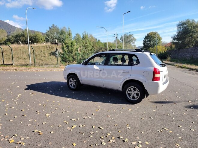 Hyundai Tucson 2008, 265,000 km - 2.0 l - İsmayıllı