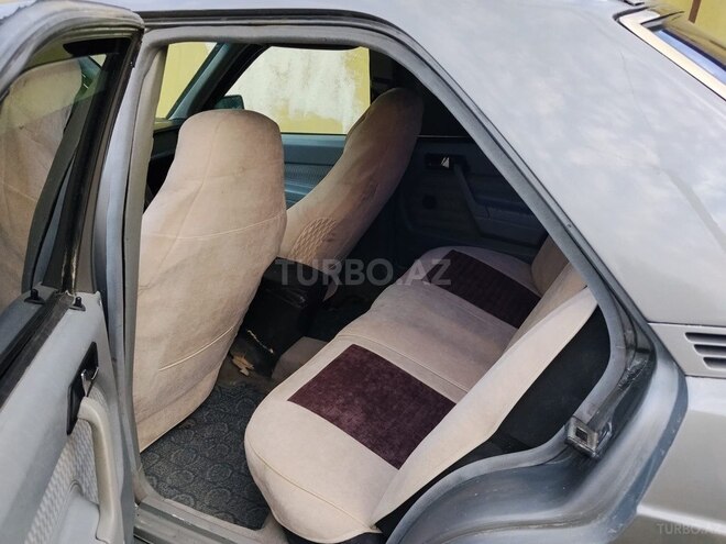 Mercedes 190 1993, 400,000 km - 2.0 л - Lənkəran