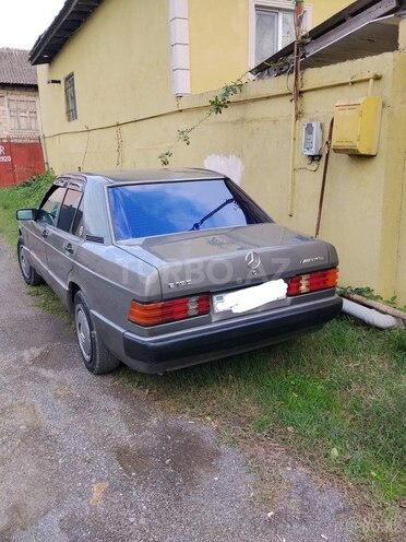 Mercedes 190 1993, 400,000 km - 2.0 л - Lənkəran