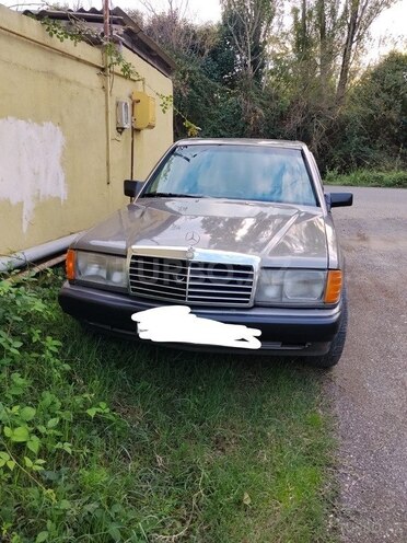 Mercedes 190 1993, 400,000 km - 2.0 л - Lənkəran