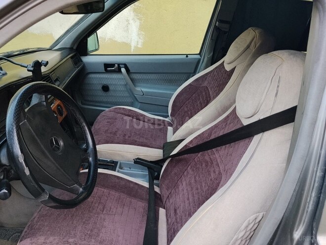 Mercedes 190 1993, 400,000 km - 2.0 л - Lənkəran