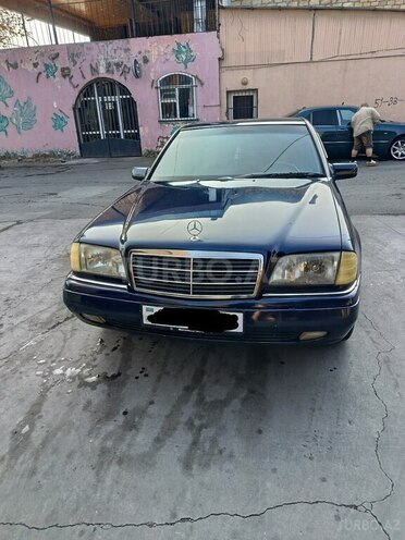 Mercedes C 200 1995, 300,028 km - 2.0 л - Gəncə