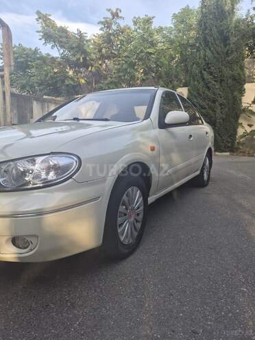 Nissan Sunny 2005, 397,000 km - 1.6 л - Bakı