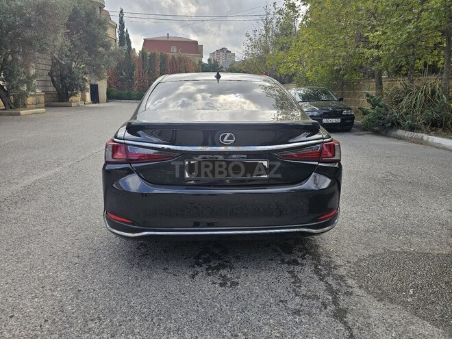 Lexus ES 300h 2021, 250,000 km - 2.5 l - Bakı