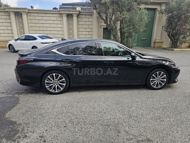 Lexus ES 300h 2021, 250,000 km - 2.5 l - Bakı