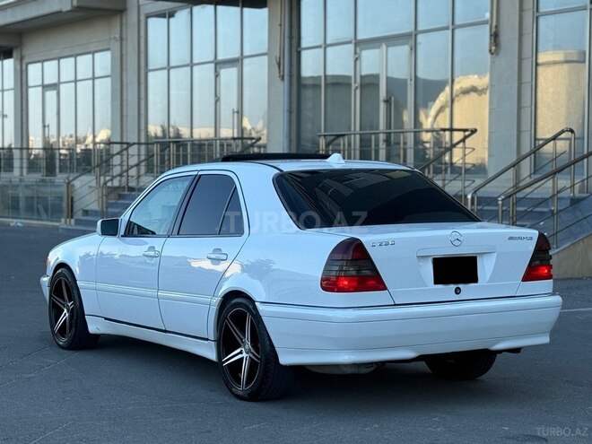 Mercedes C 230 1999, 218,126 km - 2.3 l - Bakı