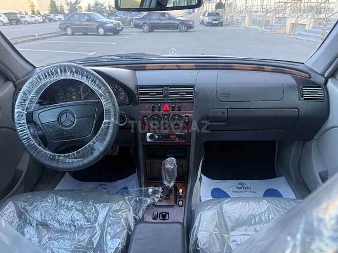 Mercedes C 230 1999, 218,126 km - 2.3 l - Bakı