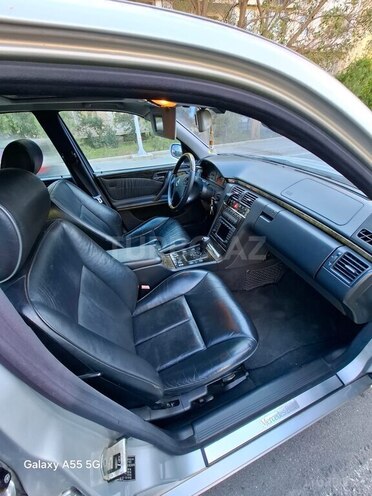Mercedes E 320 1999, 380,000 km - 3.2 l - Bakı