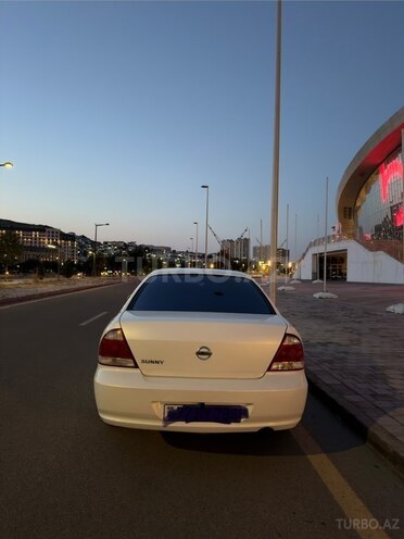 Nissan Sunny 2011, 218,000 km - 1.6 l - Bakı