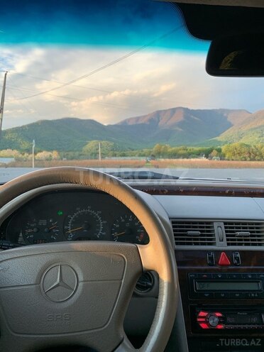 Mercedes C 230 1998, 233,000 km - 2.3 l - Balakən