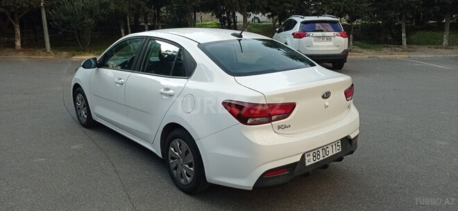 Kia Rio 2018, 128,500 km - 1.6 l - Bakı