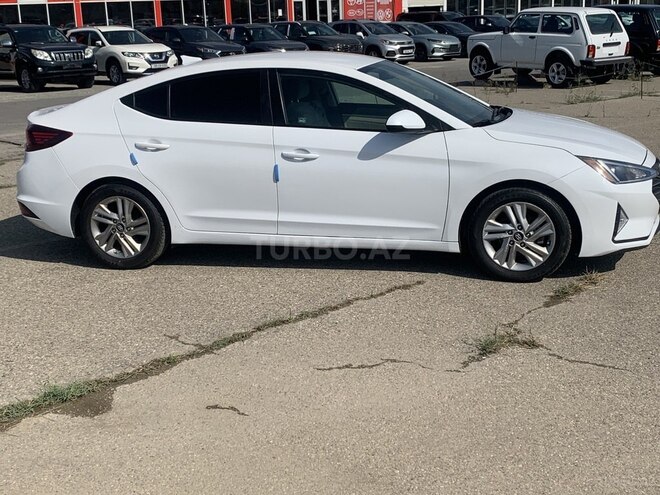 Hyundai Elantra 2019, 113,000 km - 2.0 l - Bakı