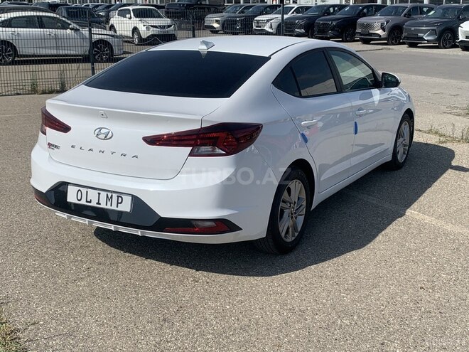 Hyundai Elantra 2019, 113,000 km - 2.0 l - Bakı