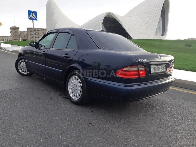 Mercedes E 240 2000, 378,354 km - 2.4 л - Bakı