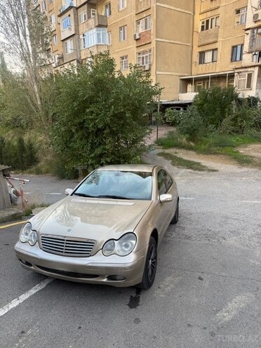Mercedes C 240 2001, 356,000 km - 2.6 l - Bakı