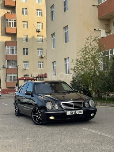 Mercedes E 240 2001, 320,000 km - 2.4 л - Bakı