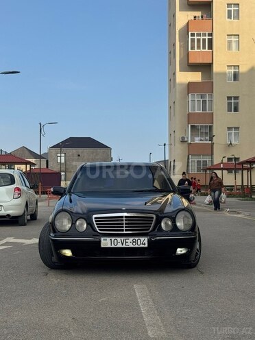 Mercedes E 240 2001, 320,000 km - 2.4 л - Bakı