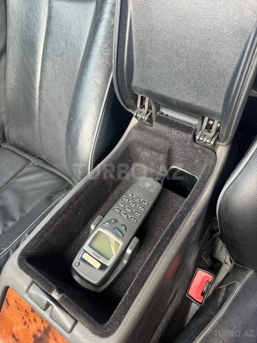 Mercedes E 240 2001, 320,000 km - 2.4 л - Bakı