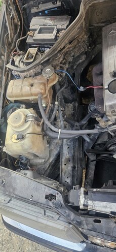 Mercedes  1990, 245,000 km - 2.0 l - Bakı