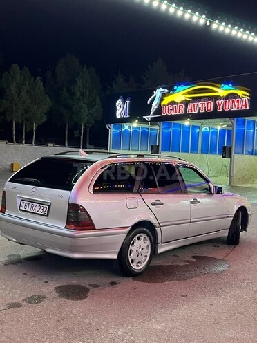 Mercedes C 200 1999, 580,000 km - 2.2 l - Ucar