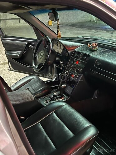 Mercedes C 200 1999, 580,000 km - 2.2 l - Ucar