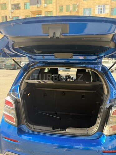 Chevrolet Sonic 2018, 170,000 km - 1.4 l - Bakı