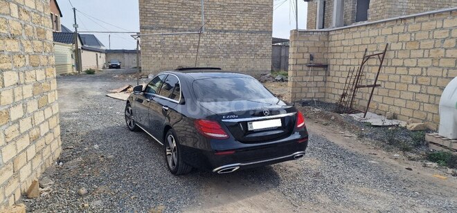 Mercedes E 300 d 2019, 199,000 km - 2.0 l - Gəncə