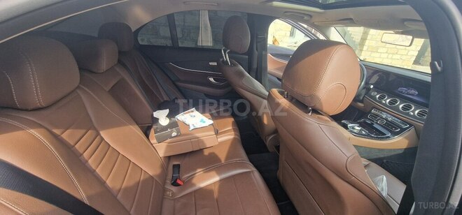 Mercedes E 300 d 2019, 199,000 km - 2.0 l - Gəncə