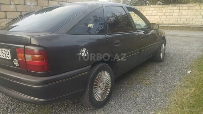 Opel Vectra 1992, 319,764 km - 1.7 l - Zaqatala