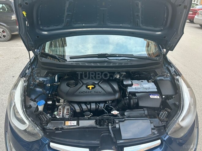 Hyundai Elantra 2015, 139,700 km - 1.8 l - Bakı