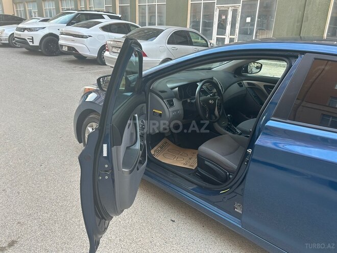 Hyundai Elantra 2015, 139,700 km - 1.8 l - Bakı
