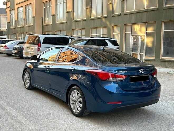 Hyundai Elantra 2015, 139,700 km - 1.8 l - Bakı