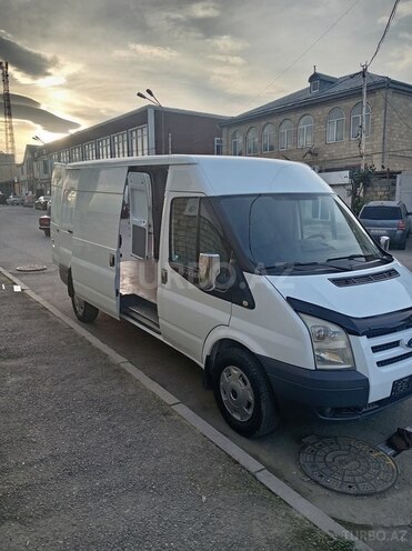 Ford Transit 2010, 213,000 km - 2.4 l - Qusar