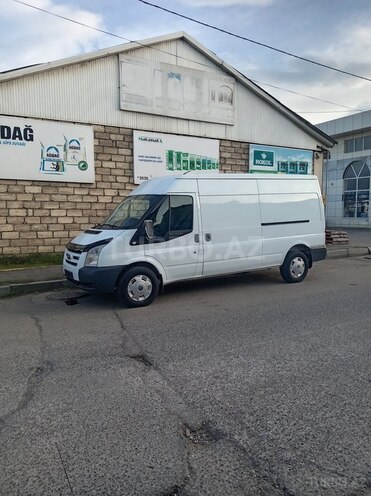 Ford Transit 2010, 213,000 km - 2.4 l - Qusar