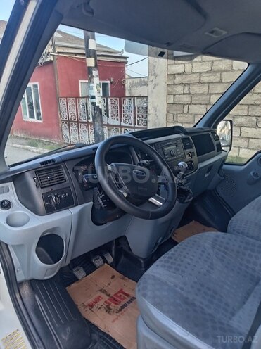 Ford Transit 2010, 213,000 km - 2.4 l - Qusar
