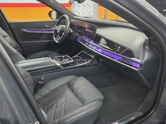 BMW i7 2023, 23,500 km - 0.0 l - Bakı