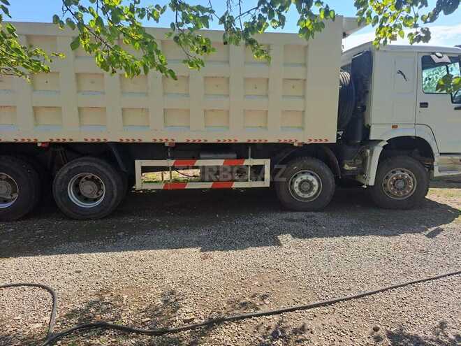 HOWO Sinotruk 2011, 500,000 km - 9.5 l - Ağstafa