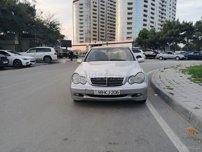 Mercedes C 200 2004, 460,000 km - 2.2 l - Bakı