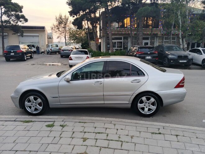 Mercedes C 200 2004, 460,000 km - 2.2 l - Bakı