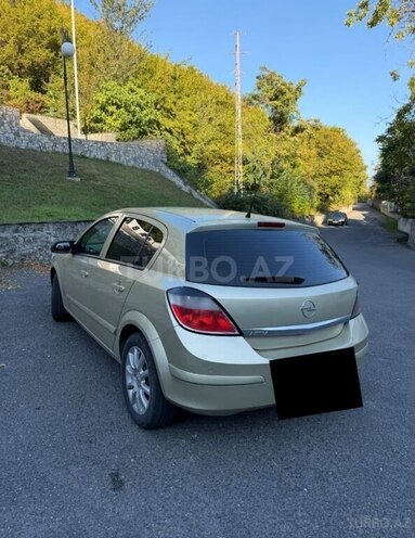 Opel Astra 2004, 290,250 km - 1.4 l - Şəki