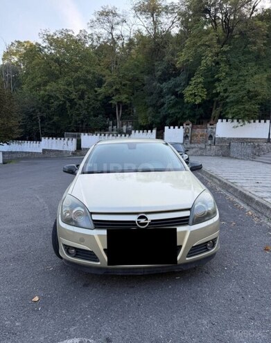 Opel Astra 2004, 290,250 km - 1.4 l - Şəki